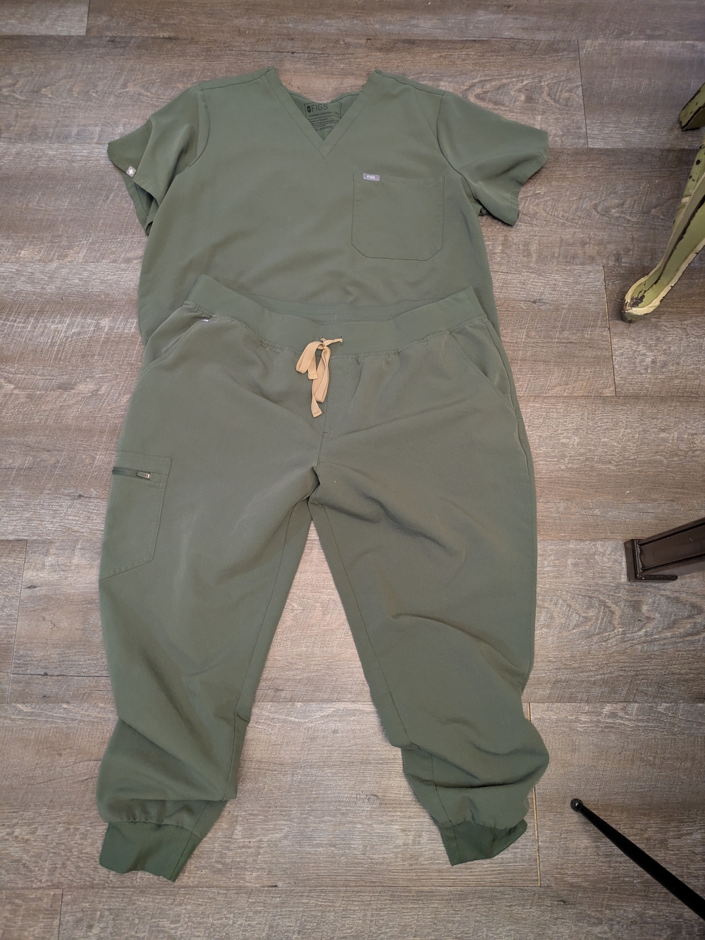 Figs Olive Green Jogger Scrub Set